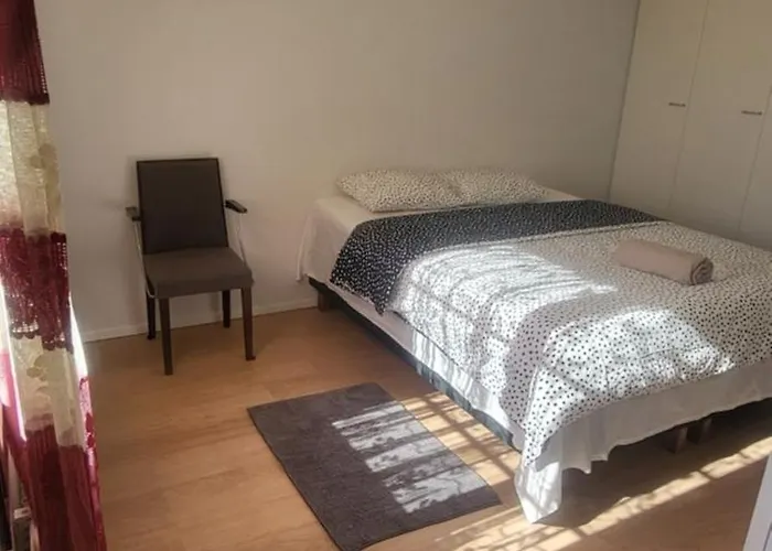 An Entire Apartment, 3 Min From Metro In Matinkylae, Апартаменты *